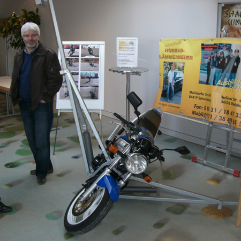 Ausstellung der Fahrschule Horrend-Lämmermeier